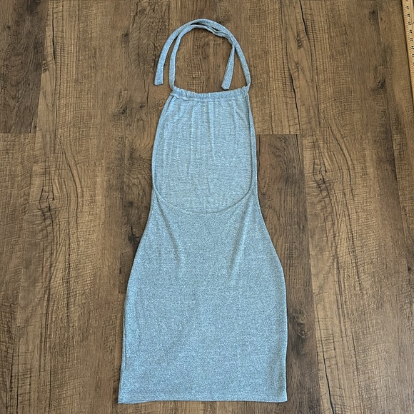 Light Heather blue halter backless dress size XS stretchy fitted Knit material - Picture 8 of 8